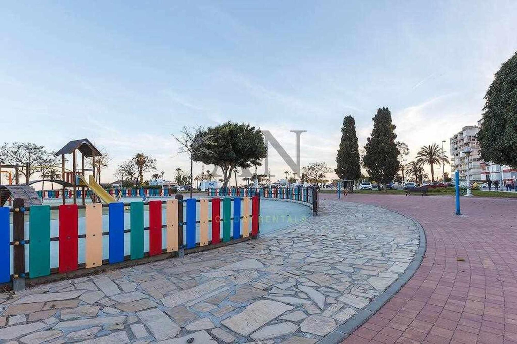 A&N Copacavana Torre Del Mar Exterior photo